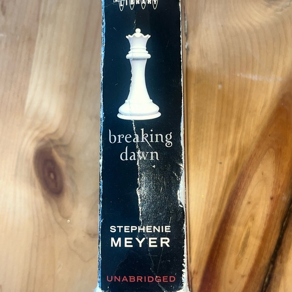 Breaking Dawn [The Twilight Saga] Audio Book 16-CDs Stephenie Meyer - Picture 7 of 7